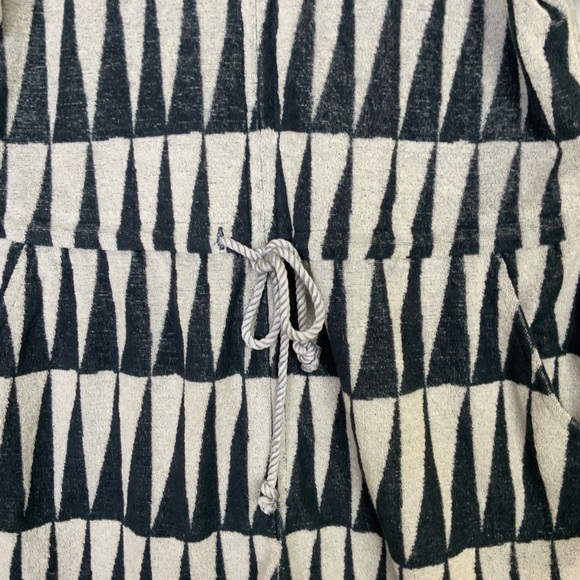 NWT Marine Layer Medium Black White Triangle Terry Out Short Sleeve Zip Romper - Picture 3 of 8